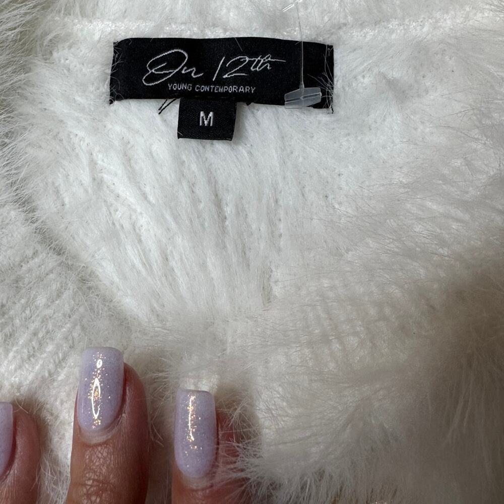 On 12th White Fuzzy Gold Bow Sweater Size Medium NWT Coquette Balletcore - Picture 9 of 12